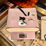  everyday everyday bag detail view showing craftsmanship 8