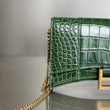 Zivas Charm Sleek Silhouette Statement Handbag (Everyday Luxury Essential) – Back View