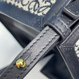Ziva's Charm handbag – interior view (18cm*23.9cm*9cm)