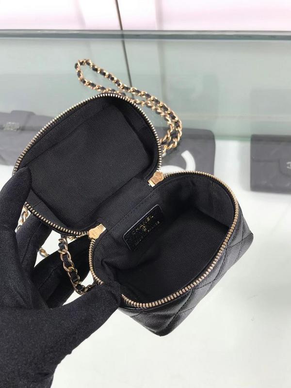 Zivas Charm Signature Style Fashion Handbag (Effortless Style Upgrade) – Full Silhouette