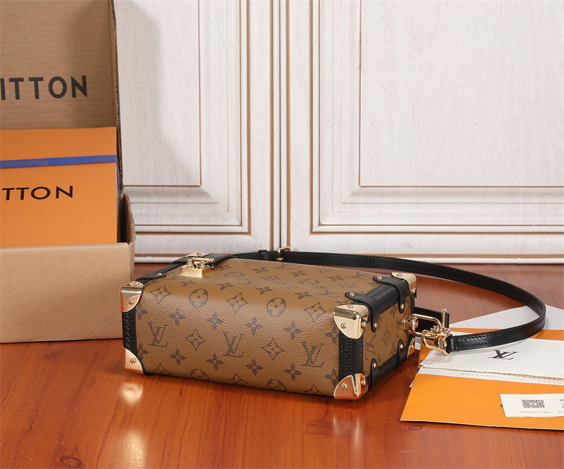  minimalist satchel detail view showing craftsmanship 8