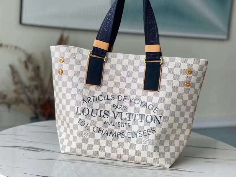 Front view of premium statement women's handbag – women's statement bag