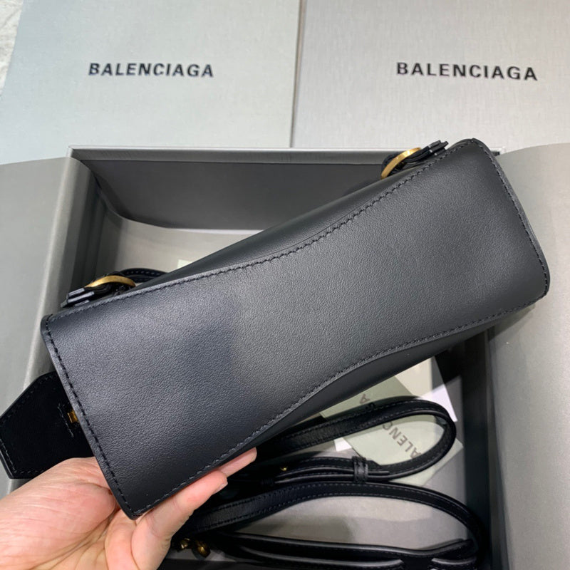 Sophisticated Faux Leather Handbag - Statement Silhouette | Women's Everyday Carry Handbag #315 - hardware and detail close-up (image 5) of designer-inspired handbag
