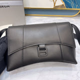 Zivas Charm Modern Minimalist Look Statement Handbag (Versatile Style Statement) – Styled Look