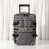 Front view of everyday-luxe premium women's handbag – women's luxury accessory