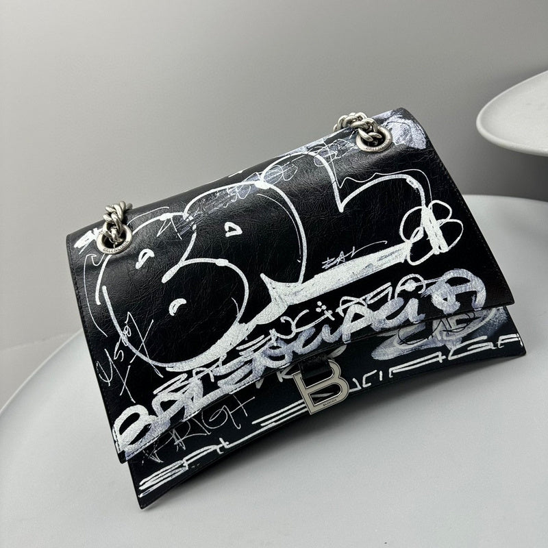 Zivas Charm Refined Structure Fashion Handbag (Refined Modern Silhouette) – Styled Look