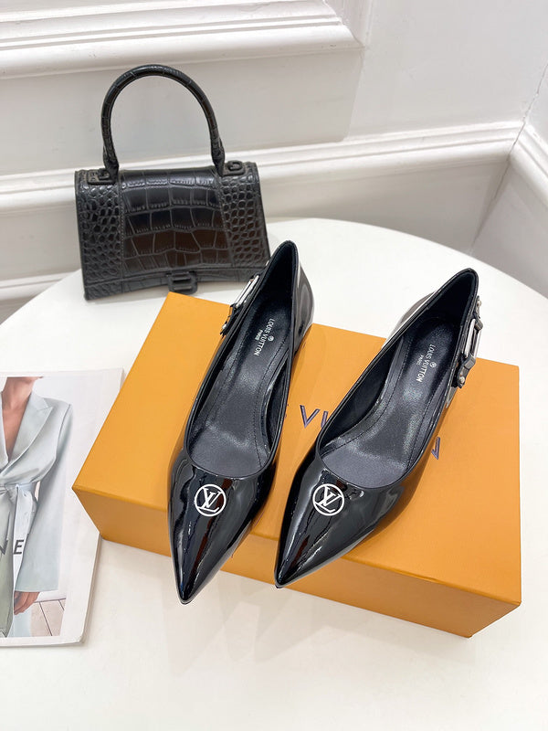 Louis Vuitton shoes Style 421 - side profile detail