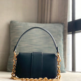 Ziva's Charm handbag – close-up view (20cm*13cm*5cm)