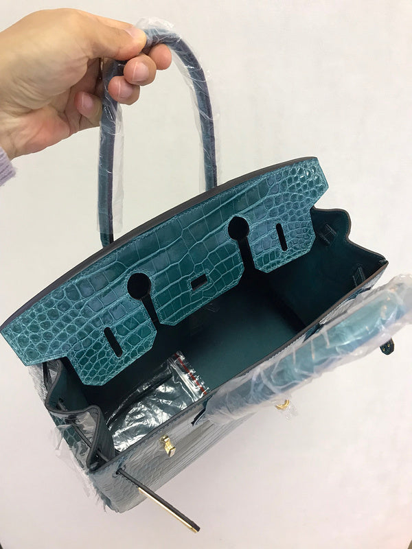 Chic bag shown from front angle
