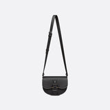Handle and strap detail of elevated premium women's handbag – women's statement bag