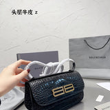 Ziva's Charm handbag – interior view (one versatile size)