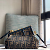 Ziva's Charm handbag – detail view (26cm*18cm*10cm)