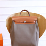  Classic crossbody bag front view 25