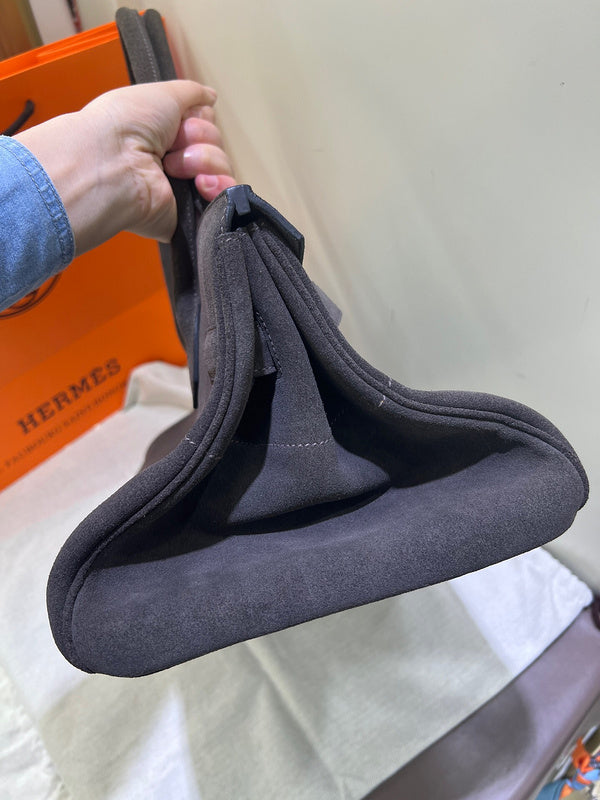 Interior view of poised premium bag
