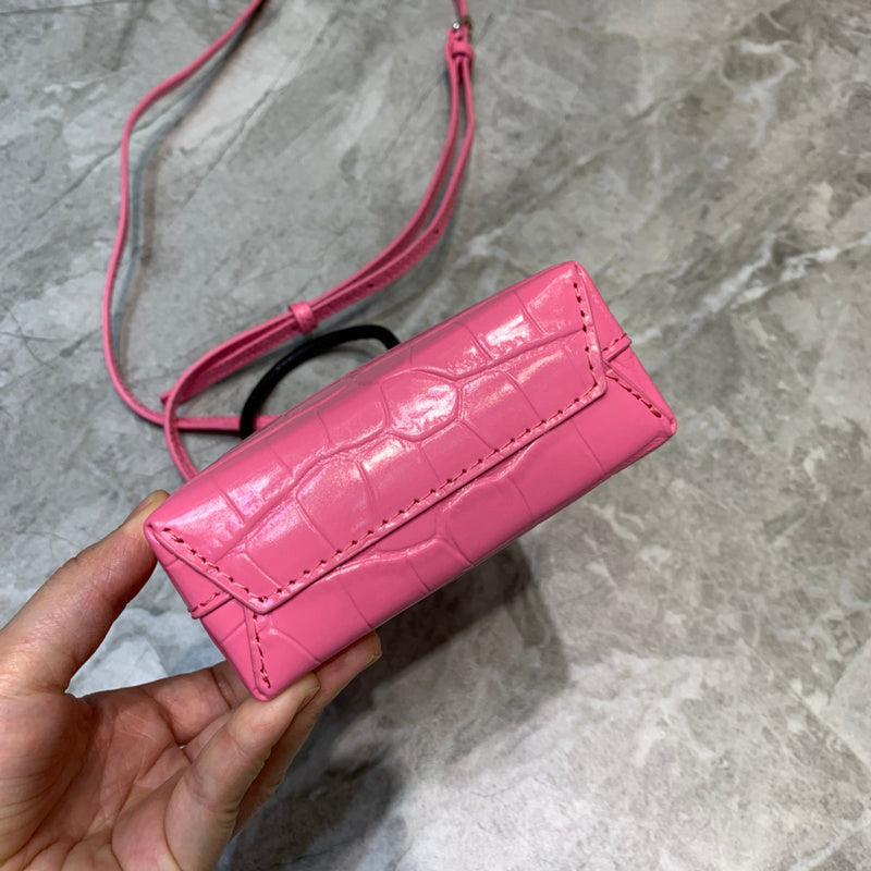 Bold Faux Leather Handbag - Signature Hardware Accents | Women's Fashion Handbag #985 - hardware and detail close-up (image 5) of designer-inspired handbag