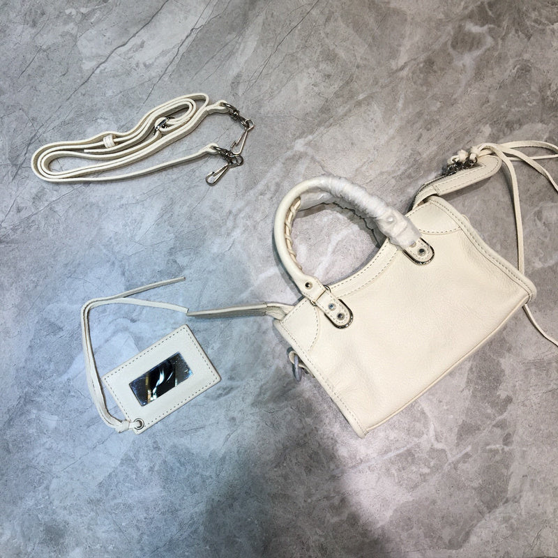 Refined Vegan Leather Handbag - Understated Luxury Look | Women's Fashion Handbag #689 - close-up detail shot (image 3) of designer-inspired handbag