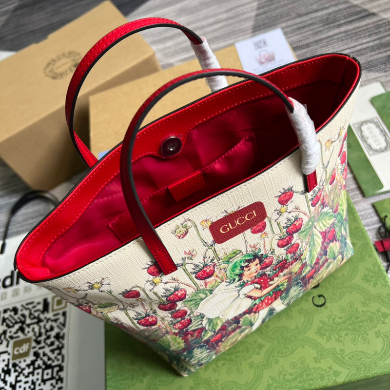 Sophisticated handbag styled for everyday wear
