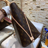  Sleek satchel front view 43