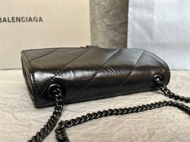Zivas Charm Refined Structure Statement Handbag (Effortless Style Upgrade) – Styled Look