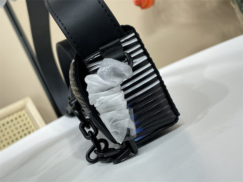  everyday bag interior and compartment view