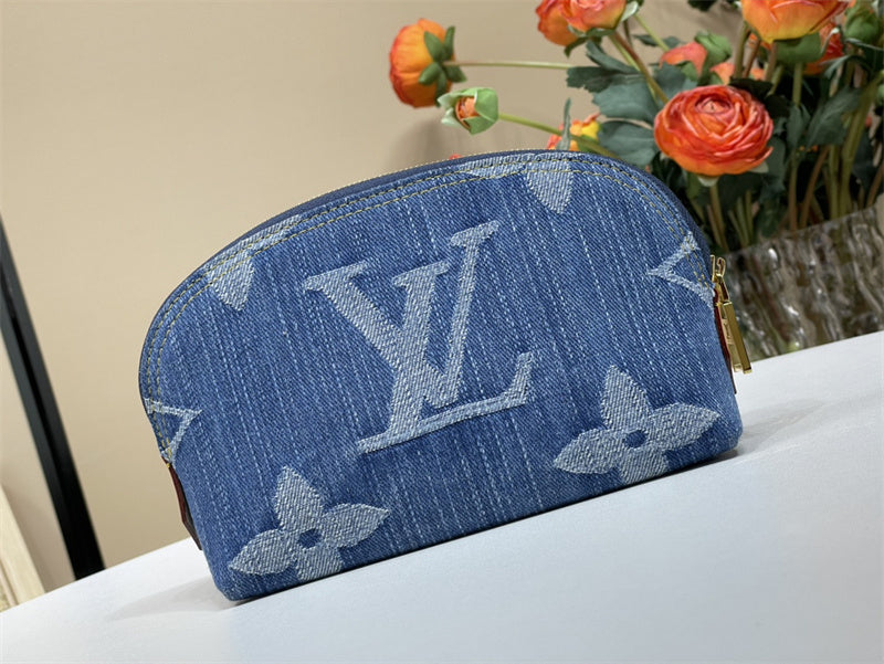  Understated top-handle bag carried on shoulder