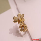 Front view of Van Cleef & Arpels unisex jewelry piece
