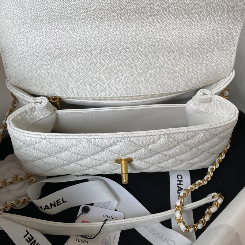  handbag, mid everyday style, image 2