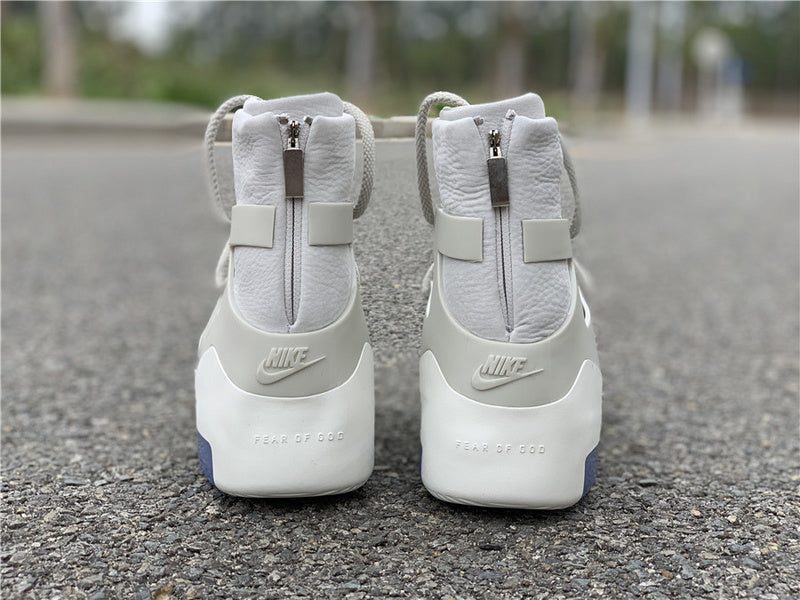 Nike Men's & Women's Premium Low-Top Trainers — Style 097 back view
