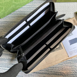 Close-up detail of modern structured women's handbag – women's designer-style accessory