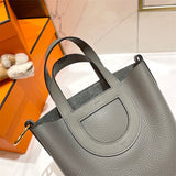 crossbody bag interior and compartment view