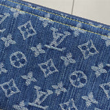  everyday bag close-up of hardware and finish 17
