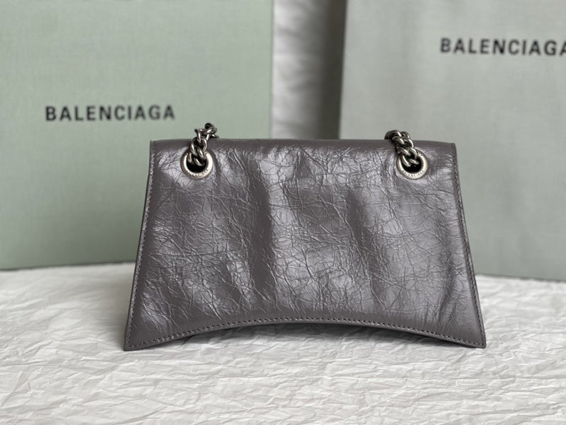 Zivas Charm Understated Luxury Statement Handbag (Versatile Style Statement) – Lifestyle Shot