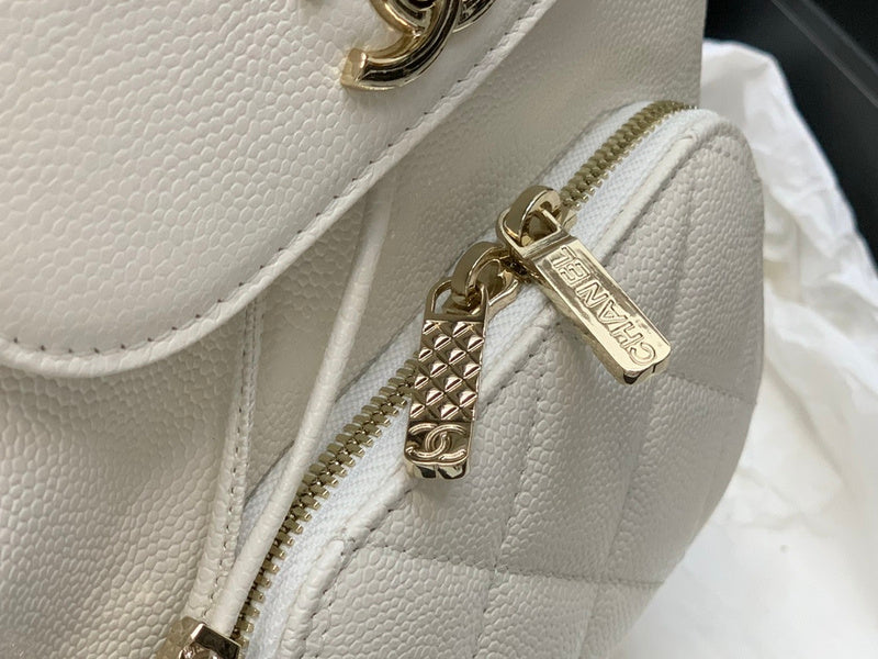  women's handbag, mid design, view 2
