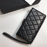 Zivas Charm Modern Minimalist Look Everyday Handbag (Thoughtfully Structured Design) – Lifestyle Shot