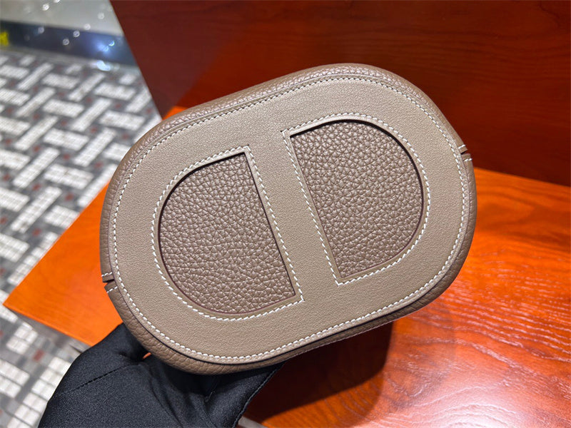 Interior view of sophisticated premium bag