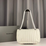 Zivas Charm Streamlined Design Statement Handbag (Designer-Inspired Craftsmanship) – Detail View