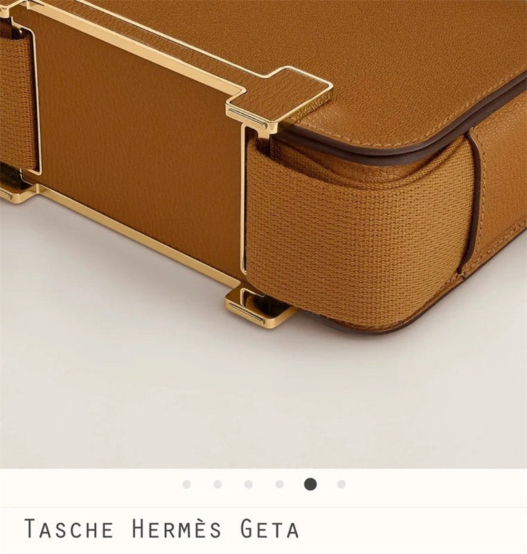  everyday bag interior and compartment view