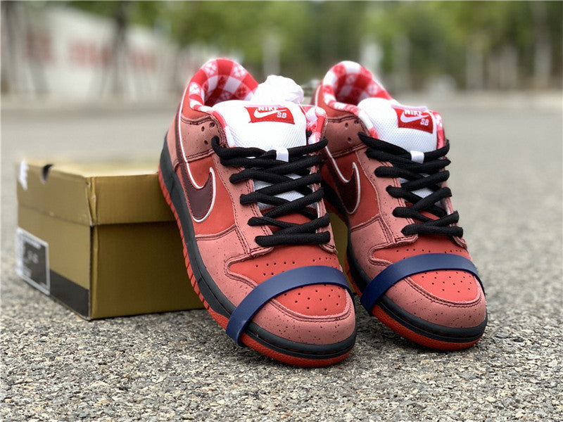 Nike Men's & Women's Designer Lifestyle Shoes — Style 200 detail view