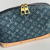  crossbody bag interior and compartment view 21