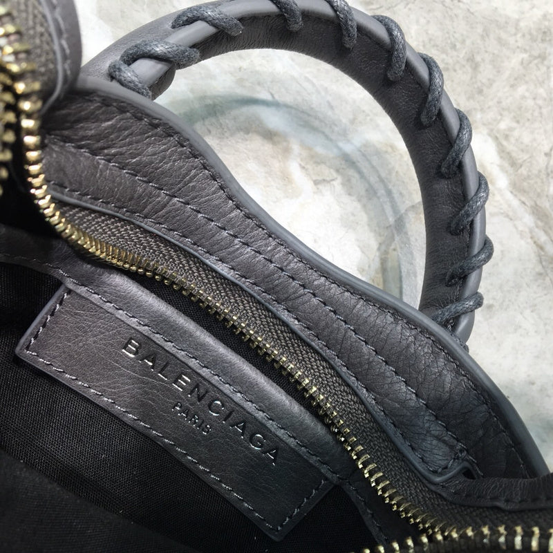 Classic Premium PU Leather Handbag - Polished Finish | Women's Designer-Inspired Purse #899 - texture close-up (image 9) of designer-inspired handbag
