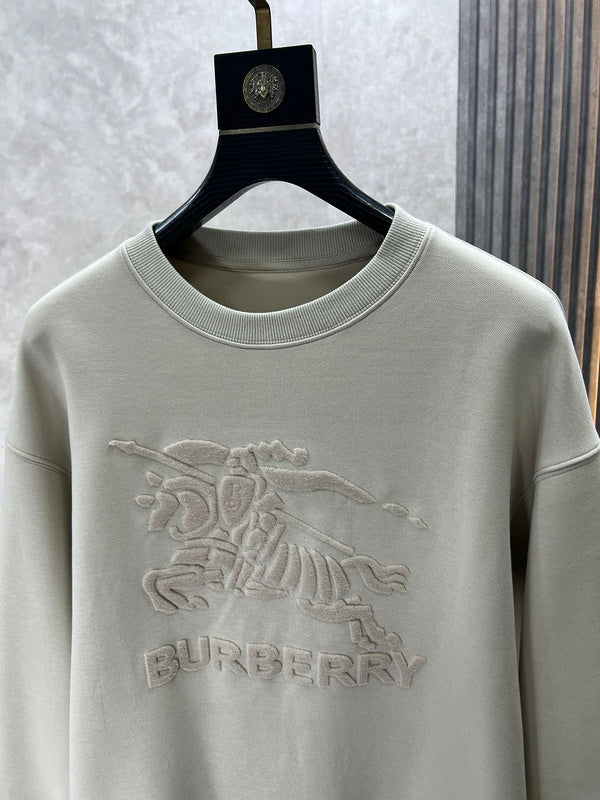 Texture and finish detail of Burberry luxury piece style No.331