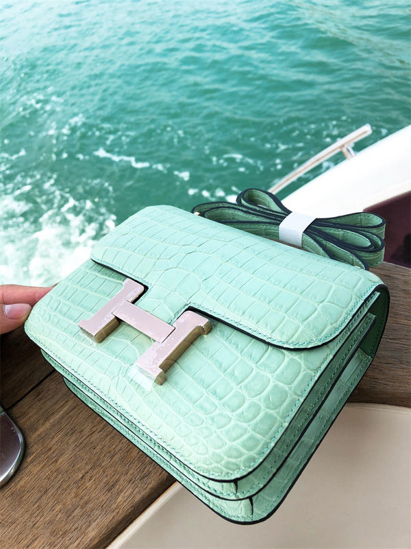 Interior view of timeless premium bag