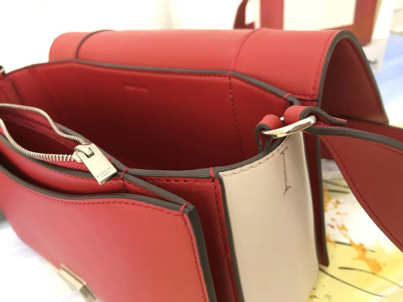 Front view of signature elevated women's handbag – women's luxury handbag