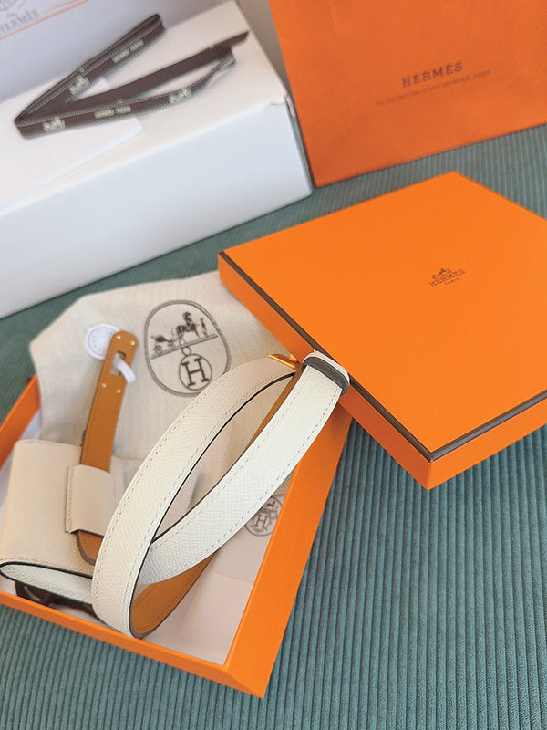 Side view of smart structured handbag