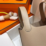  graceful everyday bag detail view showing craftsmanship 8