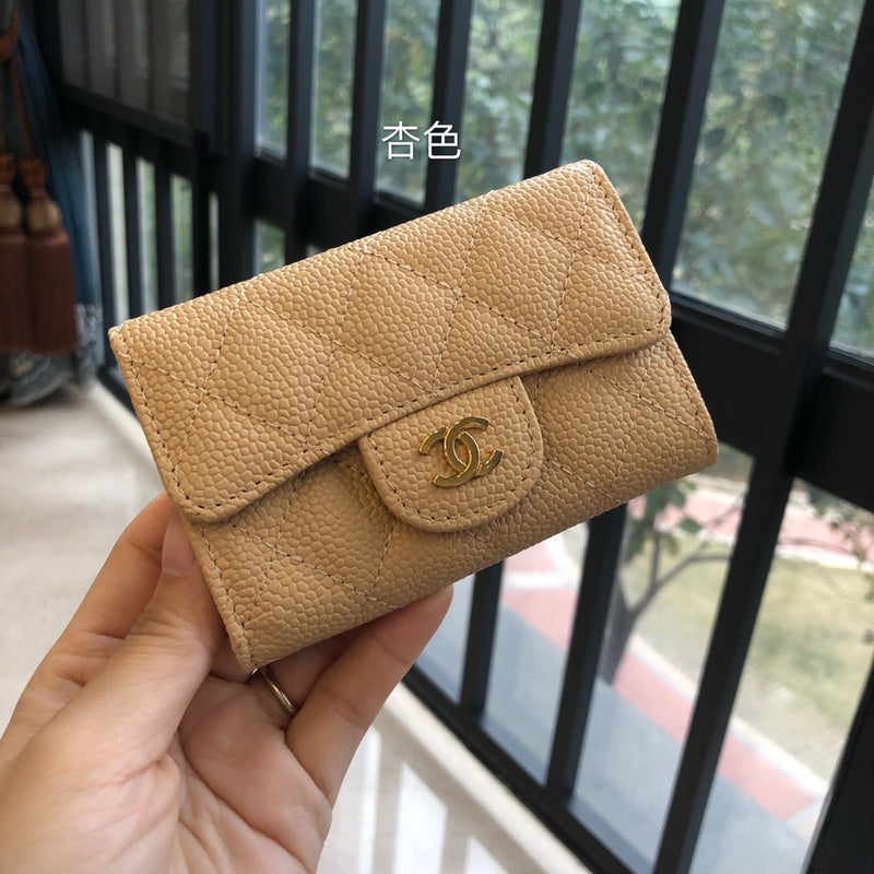 Zivas Charm Chic Craftsmanship Everyday Handbag (Polished Everyday Piece) – Styled Look