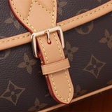  shoulder bag interior and compartment view