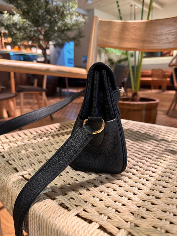 Interior view of fluid premium bag