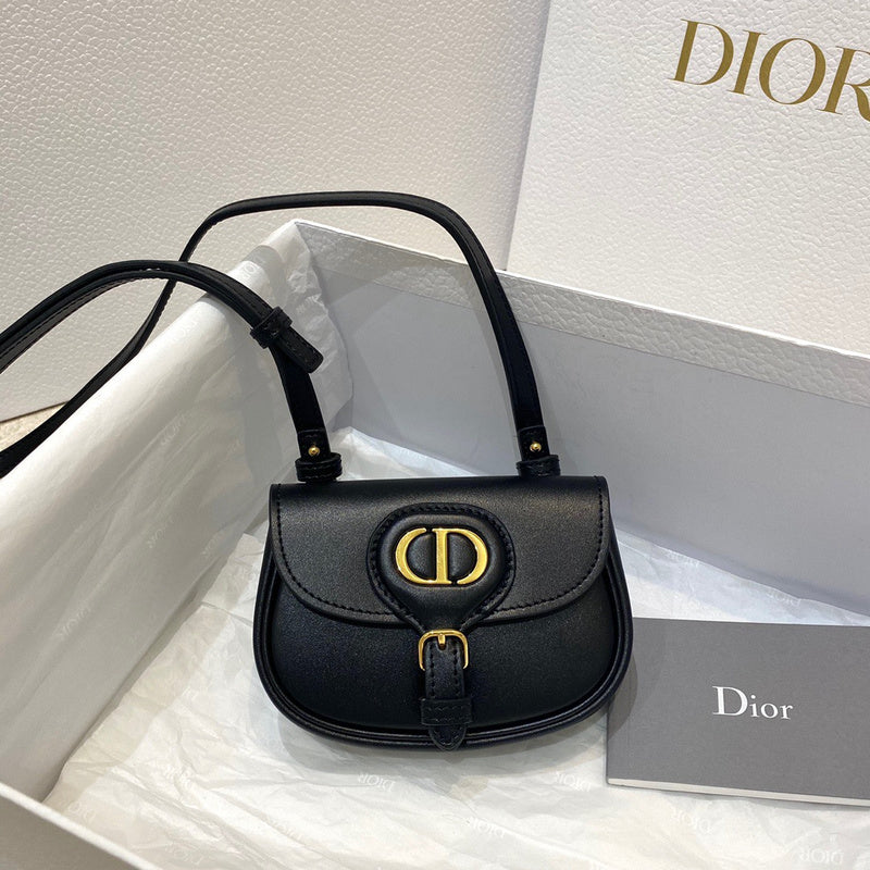 Front view of statement structured women's handbag – women's designer-style accessory