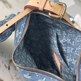  crossbody bag interior and compartment view 9